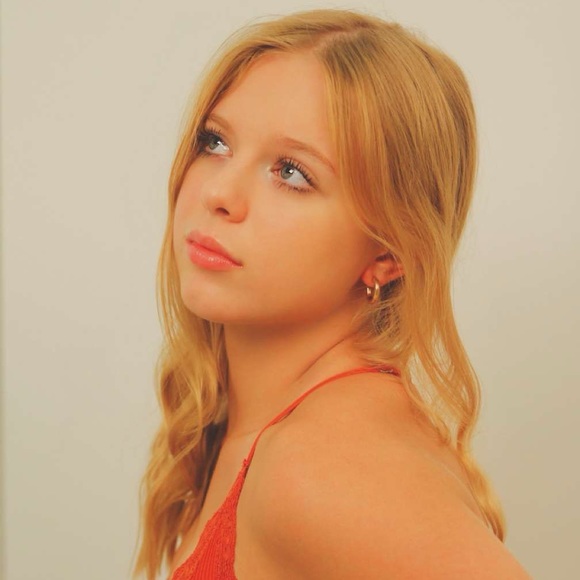 claire_1662